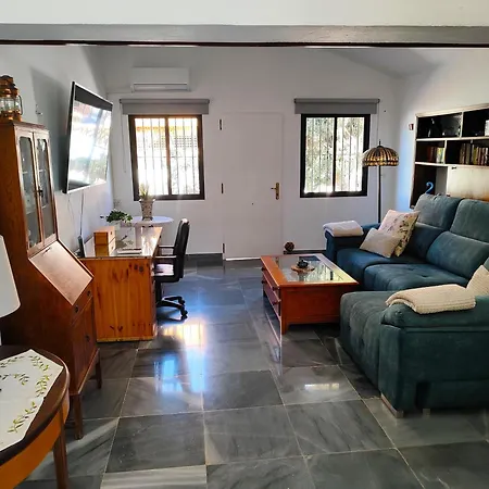 Evans Realty Al & Piscina & Garaje & Playa フエンヒロラ