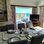 Evans Realty Al & Piscina & Garaje & Playa Villa