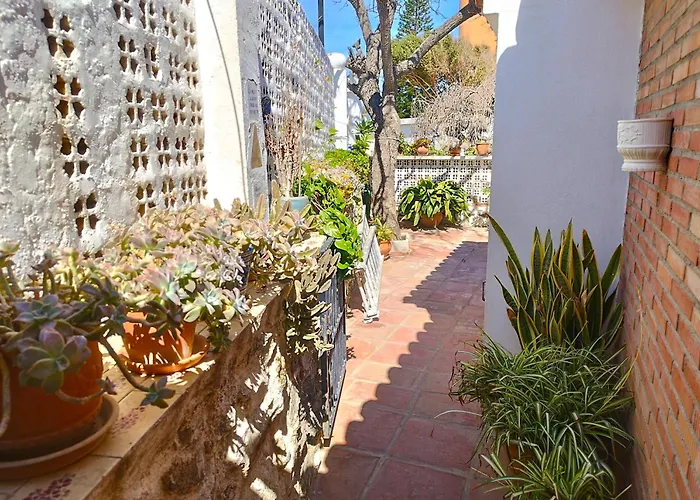 Вилла Evans Realty Al & Piscina & Garaje & Playa Фуэнхирола