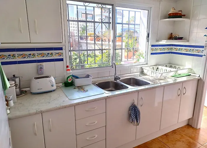 Evans Realty Al & Piscina & Garaje & Playa * Фуэнхирола